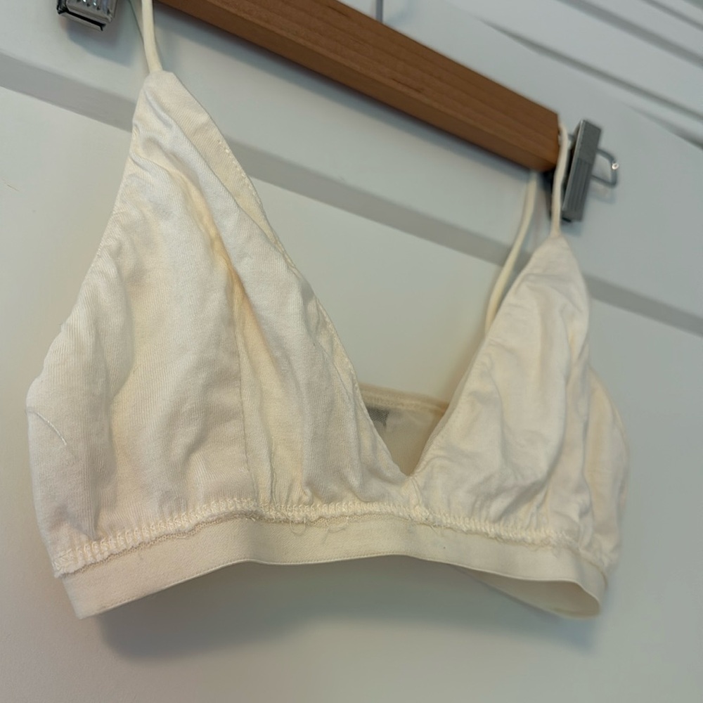 Stradivarius Daisy Bralette - Picture 7 of 12